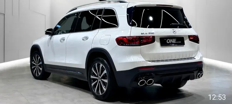 مرسيدس بنز GLB Class 2022